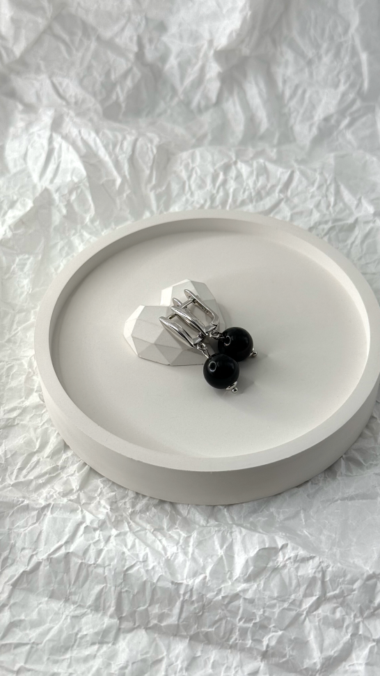 Серьги из черного агата