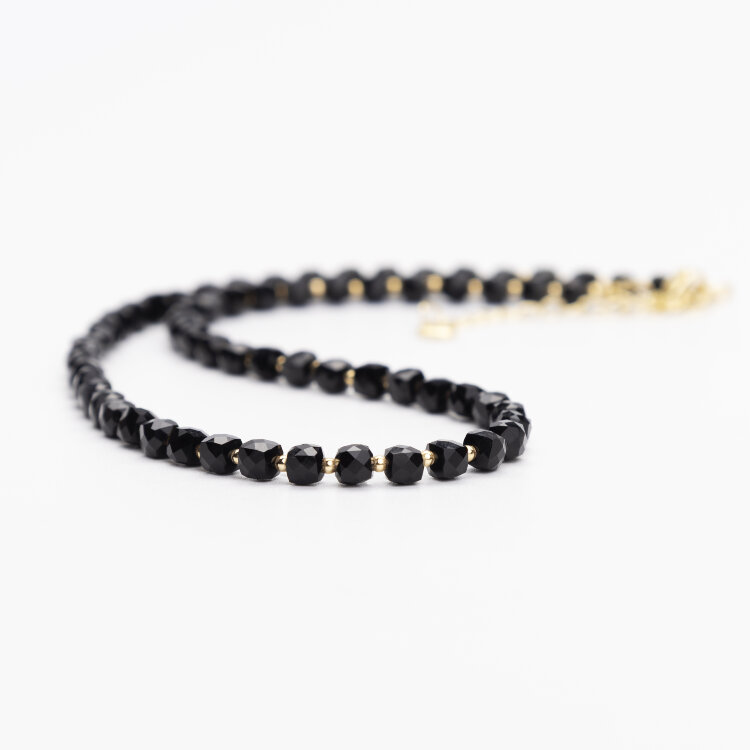 Бусы из черного турмалина «Кубики» (Золото)