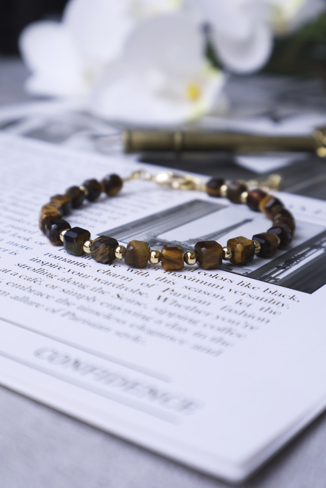 Браслет из камней тигровый глаз «Смотри прямо»