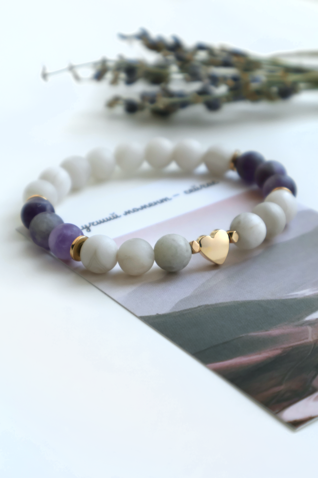 Браслет из натуральных камней белый агат и аметист