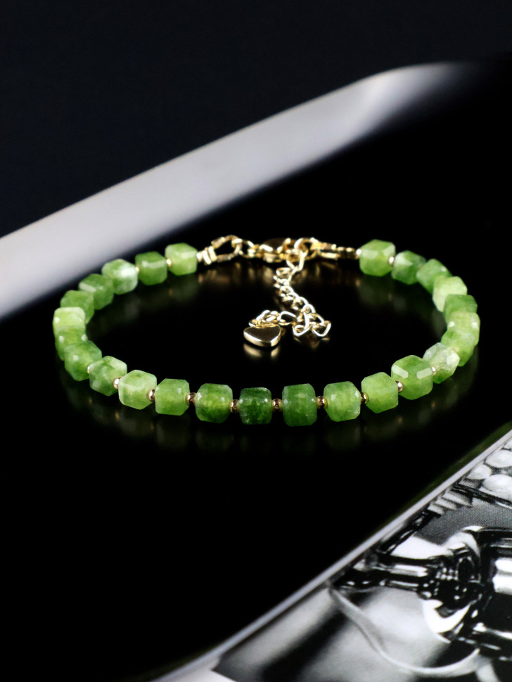 Браслет из натуральных камней Нефрит «Не ломайся»