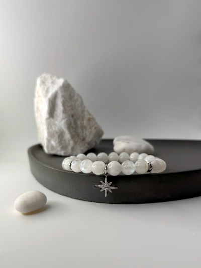 Браслет из лунного камня «Целая»